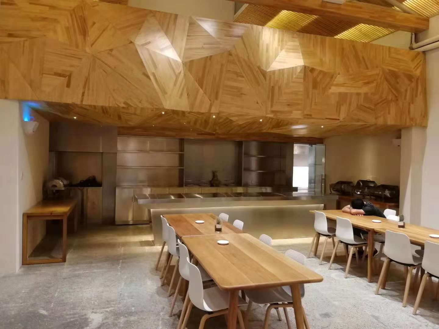 商用好色先生APP下载工程2