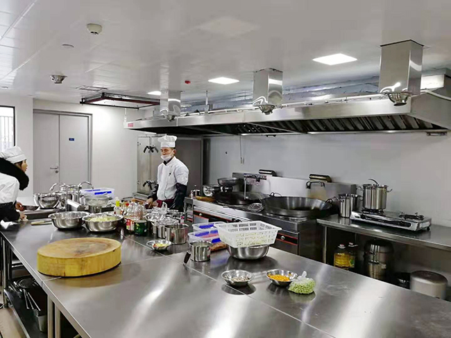 食堂好色先生APP下载设备